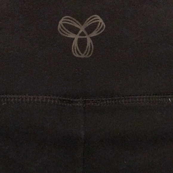 2 TNA Leggings! - Picture 1 of 4